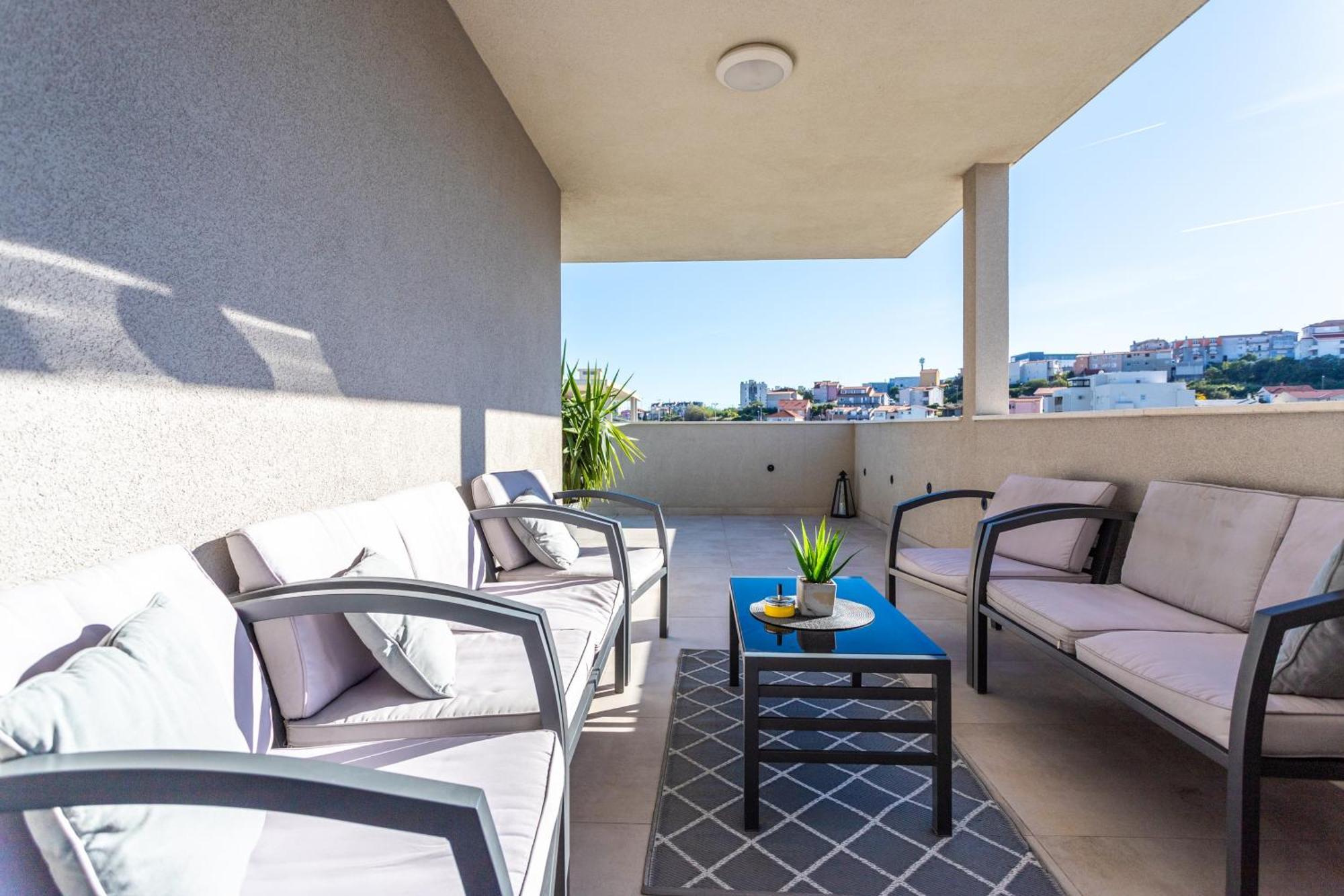New Luxury 3-Bedroom Penthouse With Huge Terrace Split Eksteriør bilde